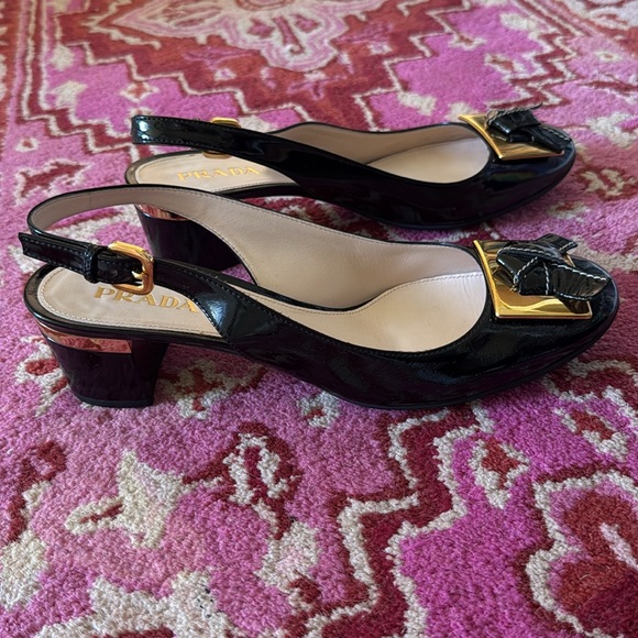 Prada - Picture 2 of 8